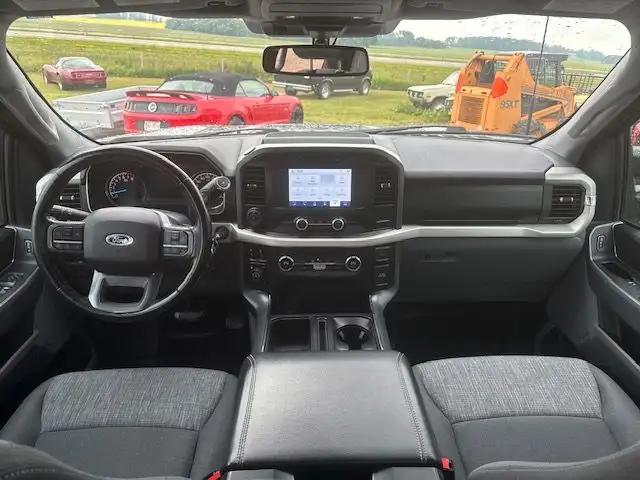 2021 Ford F-150 XLT CREW 4x4 5.0L- WARRANTY INC, NAV, PRO TRAILE dans Autos et camions dans Red Deer - Image 14