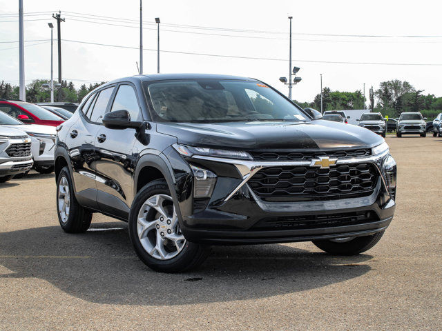 2025 Chevrolet Trax LS in Cars & Trucks in Edmonton - Image 2