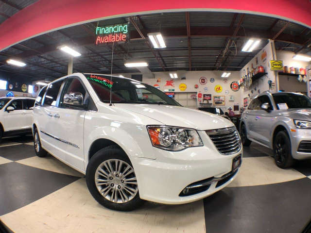  2016 Chrysler Town & Country TOURING LEATHER NAVI P/SLIDING DOO in Cars & Trucks in City of Toronto