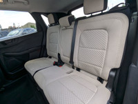 ESCAPE HYBRID! AWD, GPS/NAVIGATION, HEATED SEATS, BACKUP CAMERA, APPLE CARPLAY/ANDROID AUTO, POWER W... (image 8)