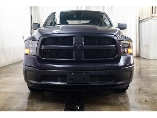 2023 Ram 1500 Classic 4x4 Crew Cab Tradesman BCam in Cars & Trucks in Grande Prairie - Image 6