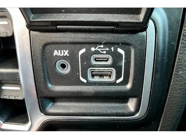 2022 Jeep Wrangler Sahara | Heated Leather | Alpine | Tow Pkg |  in Cars & Trucks in Mississauga / Peel Region - Image 25