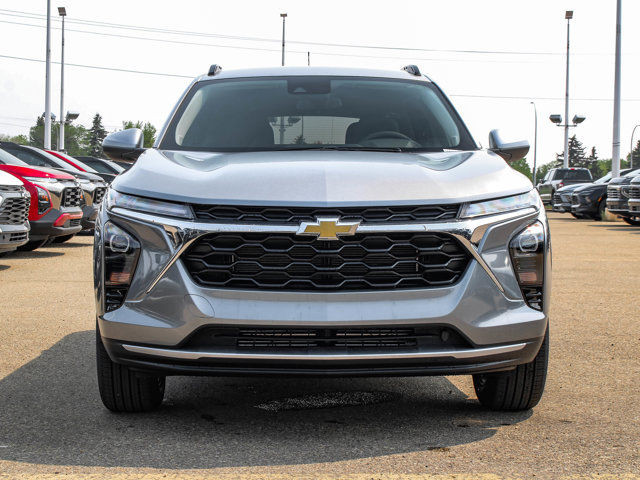 2025 Chevrolet Trax LT in Cars & Trucks in Edmonton - Image 3