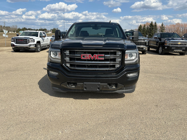 2017 GMC Sierra 1500 SLT in Cars & Trucks in Winnipeg - Image 2