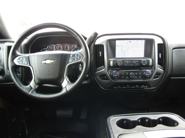 2015 Chevrolet Silverado 1500 LTZ w-2LZ 4WD 5.3L 6.5 BOX CAM/NAV in Cars & Trucks in Calgary - Image 2