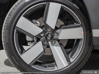 This Hyundai Santa Fe has a trusty Intercooled Turbo Regular Unleaded I-4 2.5 L/152 engine powering... (image 7)
