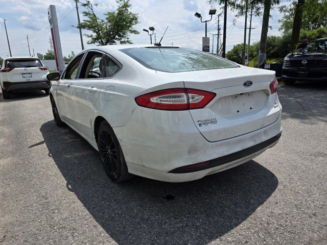 2014 Ford Fusion SE in Cars & Trucks in Ottawa - Image 3
