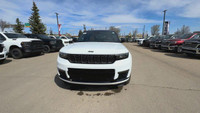 This 2025 JEEP GRAND CHEROKEE L SUMMIT 4X4 has the following options Palermo Leather Seats, Dual-Pan... (image 5)