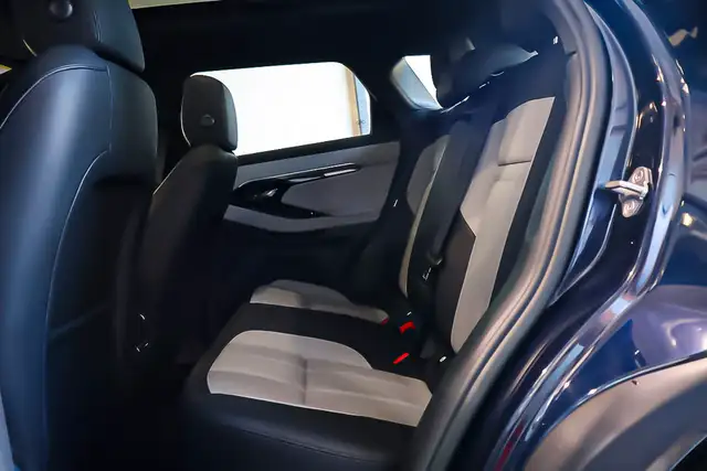 2023 Land Rover Range Rover EVOQUE + R-DYNAMIC SE + AWD + GPS TO in Cars & Trucks in Laval / North Shore - Image 28