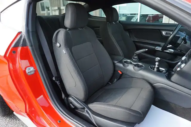 2017 Ford Mustang in Cars & Trucks in Oakville / Halton Region - Image 19