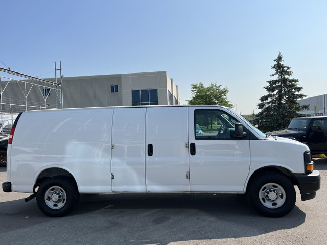 2017 Chevrolet Express Express 2500 -CARGO-  Extended in Cars & Trucks in Oakville / Halton Region - Image 2