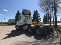 2019 VOLVO VNL64300;Heavy Duty Trucks - CONVENTIONAL W/O SLEEPER Penske Location 100 THORNHILL DR DA... (image 4)