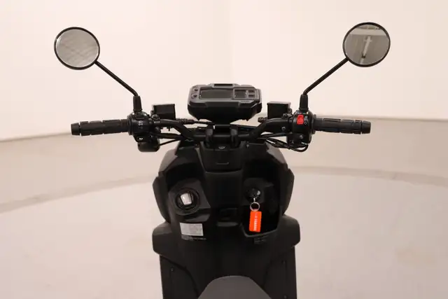 2023 Yamaha in Scooters & Pocket Bikes in Winnipeg - Image 5