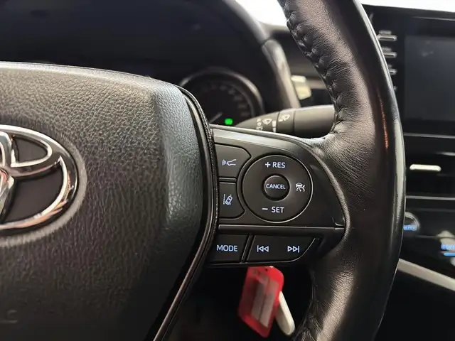 2022 Toyota Camry SE Nightshade Camera de recul Sieges av chauff in Cars & Trucks in Laval / North Shore - Image 14