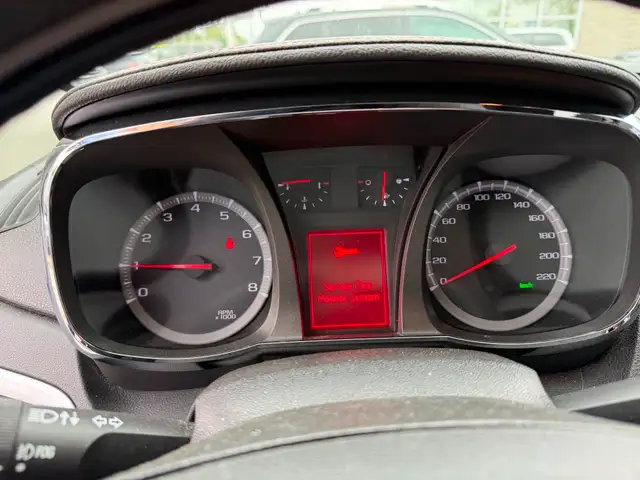 2015 GMC Terrain SLE-2 NO ACCIDENTS | AC BLOWS COLD | KEYLESS... in Cars & Trucks in London - Image 8