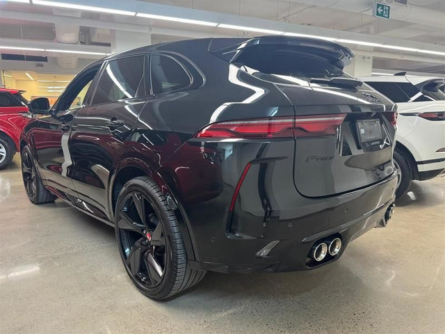 2023 Jaguar F-PACE P550 AWD SVR in Cars & Trucks in Oshawa / Durham Region - Image 4