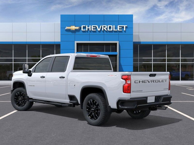 2025 Chevrolet SILVERADO 2500HD Custom- Black Assist Steps | Sno in Cars & Trucks in Markham / York Region - Image 4