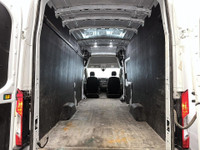 Ford Transit T-250 148" 2023 Le Partenaire Ideal Pour Votre Entreprise, Disponible Chez Desmeules Ch... (image 4)