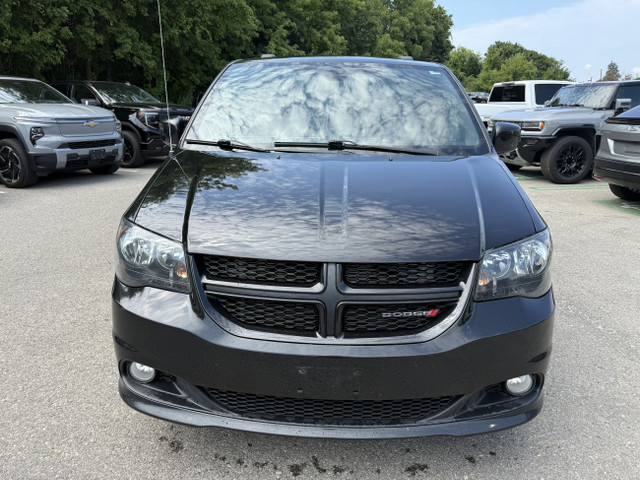 2019 Dodge Grand Caravan GT DVD in Cars & Trucks in London - Image 2