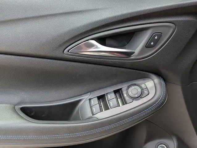 2026 Buick Encore GX Sport TouringAWD 4dr Sport Touring in Cars & Trucks in Barrie - Image 33