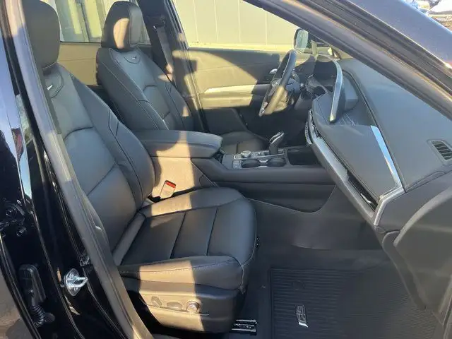 2025 Cadillac XT4 AWD Premium Luxury in Cars & Trucks in Edmonton - Image 30
