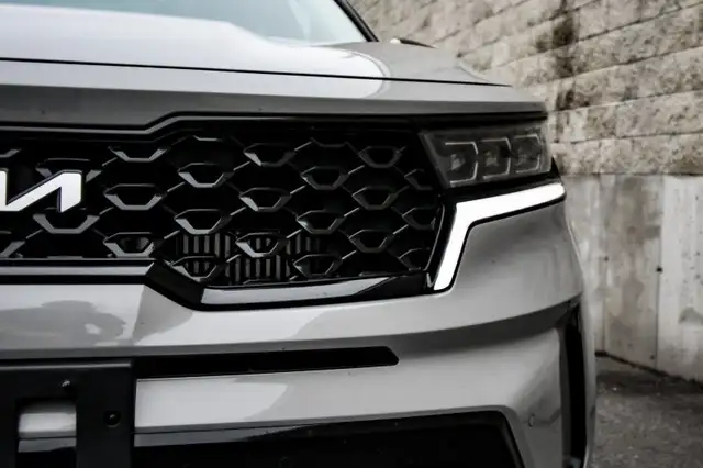 2022 Kia Sorento EX • SUNROOF • POWER LIFTGATE • CP/AA • HEATED  in Cars & Trucks in Kingston - Image 34