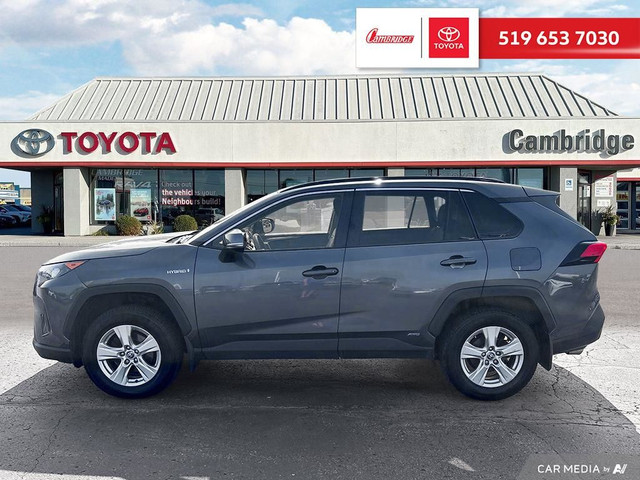 2021 Toyota RAV4 Hybrid LE in Cars & Trucks in Cambridge - Image 3