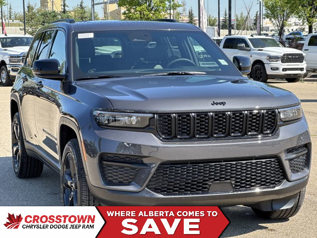 2025 Jeep Grand Cherokee Altitude | Sunroof | Heated Seats in Cars & Trucks in Edmonton
