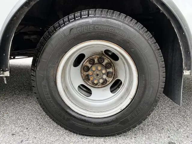 2019 Chevrolet Express 4500 22 Passenger Wheelchair Accessible S in Heavy Trucks in Delta/Surrey/Langley - Image 49