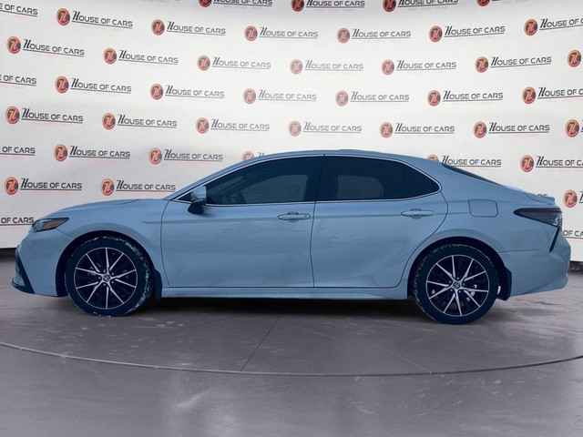 2023 Toyota Camry SE / *HAIL* / ONE OWNER / Back Up Cam / Sunroo in Cars & Trucks in Calgary - Image 2