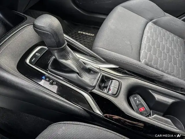 2022 Toyota Corolla Hatchback in Cars & Trucks in Ottawa - Image 20