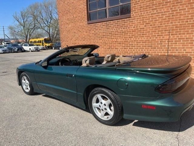 1995 Pontiac Trans Am CONVERTABLE/LEATHER/5.7 LITRE in Cars & Trucks in Oakville / Halton Region - Image 3