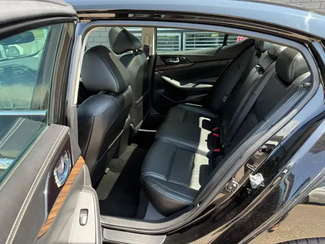 2016 Nissan Maxima Platinum in Cars & Trucks in Calgary - Image 13