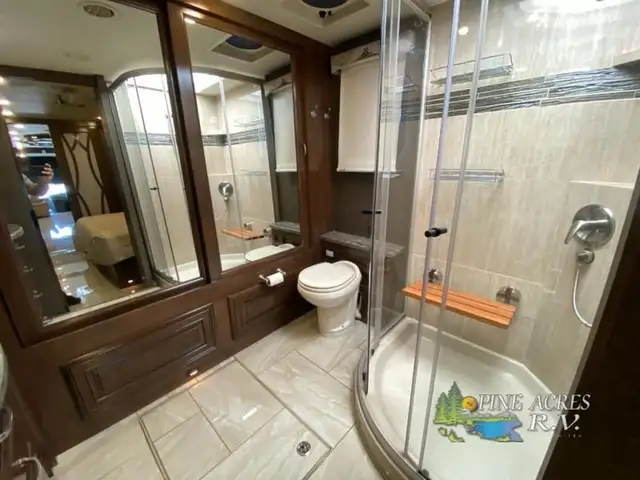 2018 Thor Motor Coach Tuscany 45AT only 029,124 Miles in RVs & Motorhomes in Moncton - Image 55