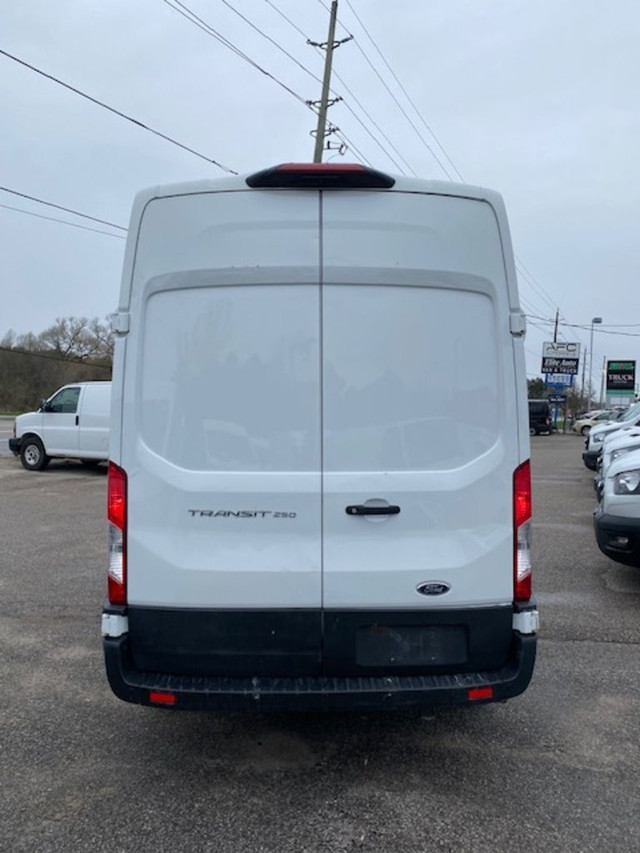 2021 Ford Transit Hi roof, Fully loaded in Cars & Trucks in Markham / York Region - Image 4