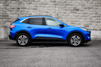 Power Liftgate, Park Assist, Heated Steering Wheel, Heated Seats, Aluminum Wheels! 6 LOCATIONS KINGS... (image 1)