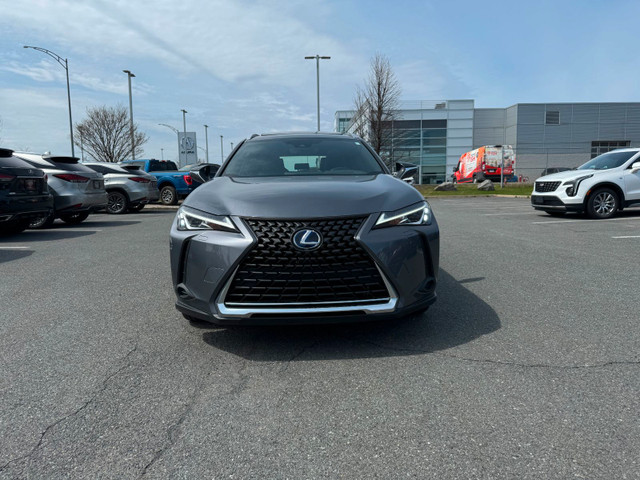 2022 Lexus UXH UX 250H AWD in Cars & Trucks in Longueuil / South Shore - Image 2