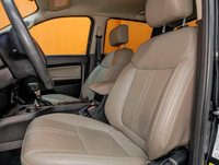 À voir! / Come see it! TRÈS BIEN ÉQUIPÉ / VERY WELL EQUIPPED! Version Lariat FX4 SuperCrew 4x4 avec... (image 9)