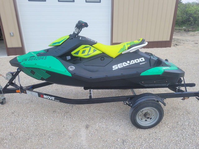 2021 SEADOO SPARK TRIXX 2 UP (FINANCING AVAILABLE) in Personal Watercraft in Strathcona County - Image 4