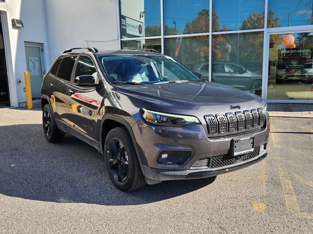  2023 Jeep Cherokee Altitude in Cars & Trucks in City of Toronto - Image 3