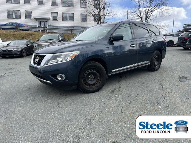  2014 Nissan Pathfinder in Cars & Trucks in City of Halifax - Image 2
