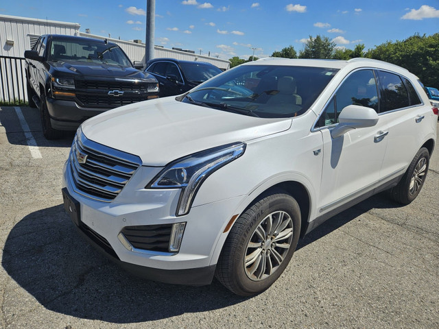 2017 Cadillac XT5 Luxury MEMORY POWER SEATS | SIDE BLIND ZONE... in Cars & Trucks in London - Image 2