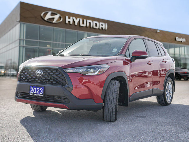 2023 Toyota Corolla Cross LE AWD | Heated Steering Wheel in Cars & Trucks in Guelph - Image 3