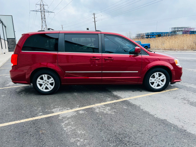 2014 Dodge Grand Caravan Crew **7 SEATER** in Cars & Trucks in Hamilton - Image 4