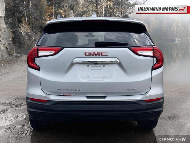 2022 GMC Terrain SLE in Cars & Trucks in Hamilton - Image 4