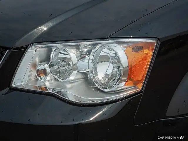 2019 Dodge Grand Caravan SE CVP Stow N Go Rear Camera in Cars & Trucks in St. Albert - Image 11