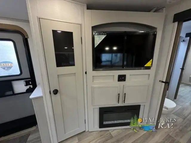 2025 Dutchmen RV Astoria 2913FK in Travel Trailers & Campers in Truro - Image 28