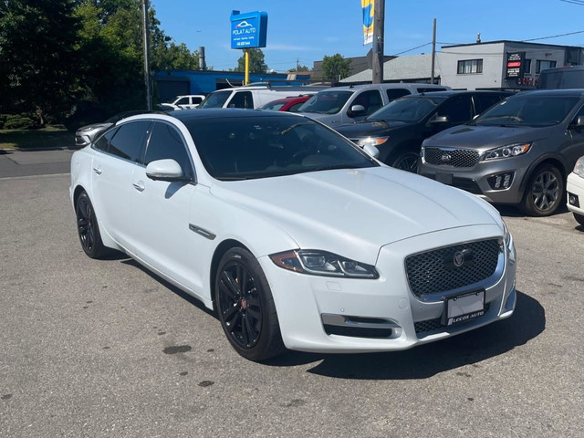 2016 Jaguar XJ XJL Portfolio Portfolio/Nav/Cam/Roof /Low KMS/... in Cars & Trucks in City of Toronto - Image 4