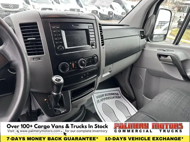 2017 Mercedes-Benz Sprinter 2500 144" HIGH ROOF 4X4 +LOW RANGE dans Autos et camions dans Région de Mississauga/Peel - Image 30
