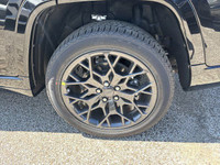 HIGH ALTITUDE PACKAGE -inc: Wheels: 21 x 9 Black Painted Aluminum Painted Door Cladding Gloss Black... (image 7)